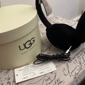 UGG wired ear muffs